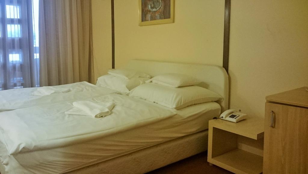 Hotel Konferencia Győr Eksteriør bilde