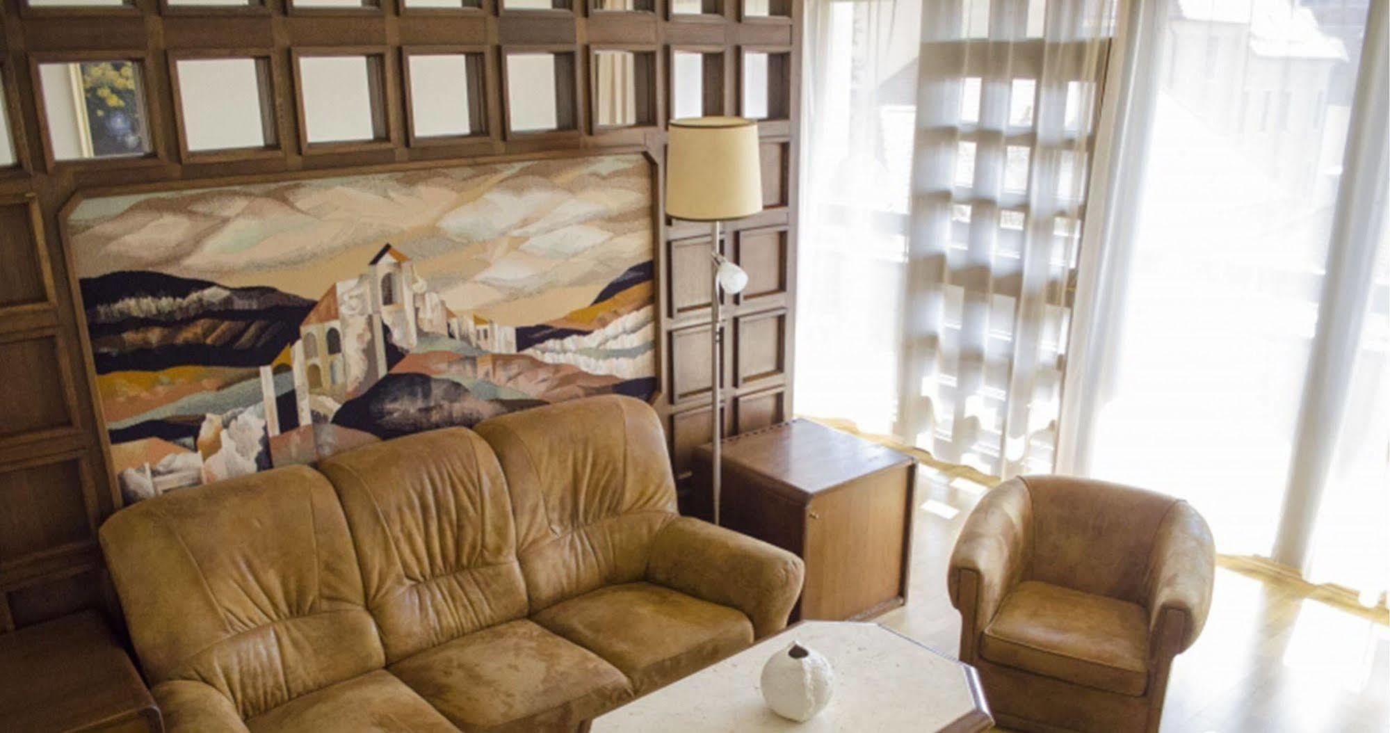 Hotel Konferencia Győr Eksteriør bilde