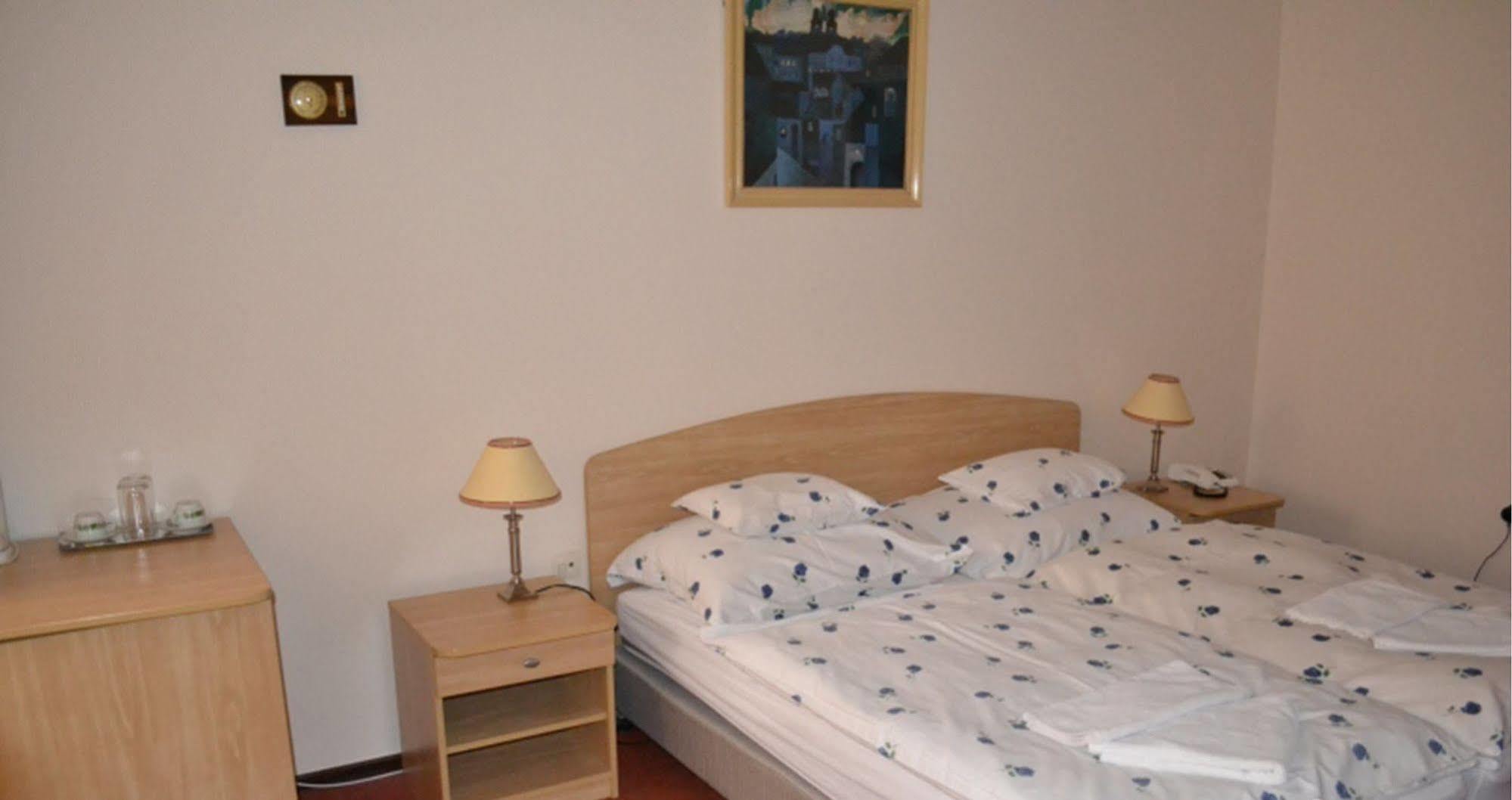 Hotel Konferencia Győr Eksteriør bilde