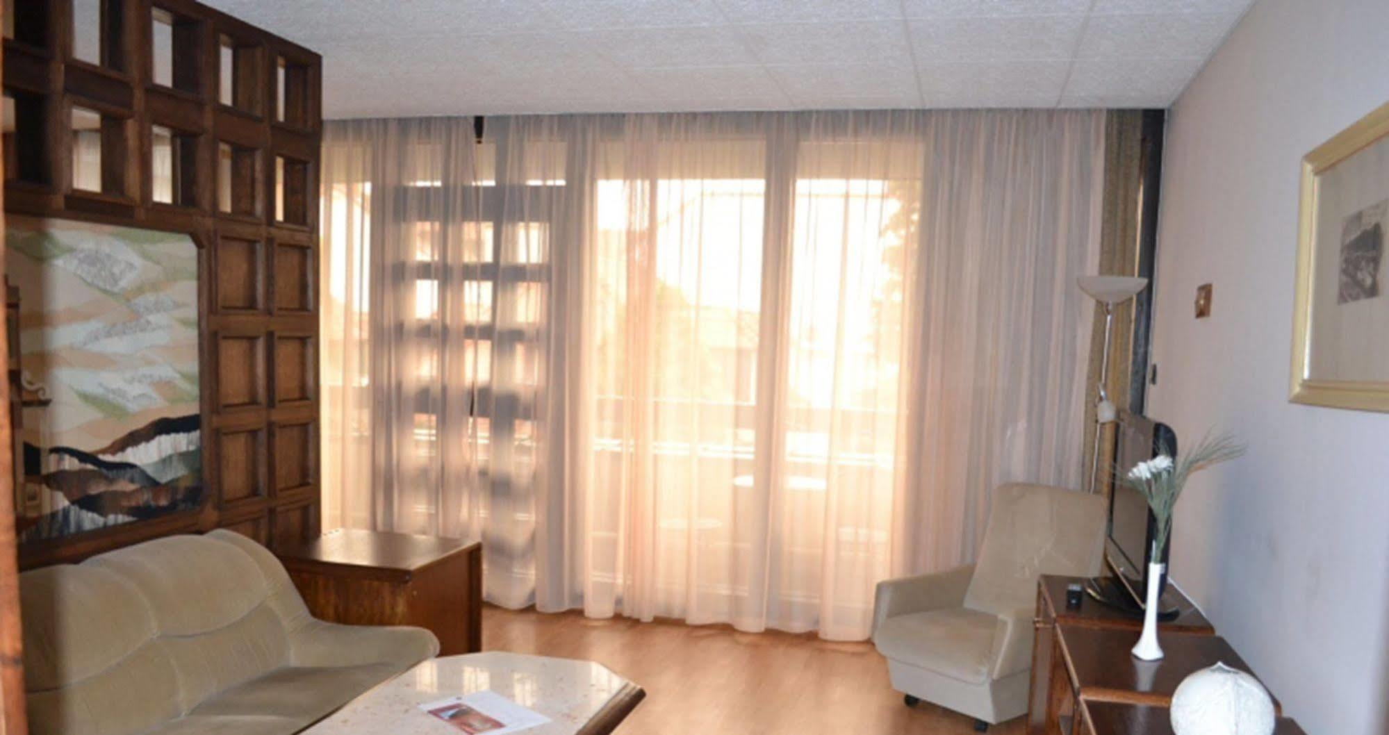 Hotel Konferencia Győr Eksteriør bilde