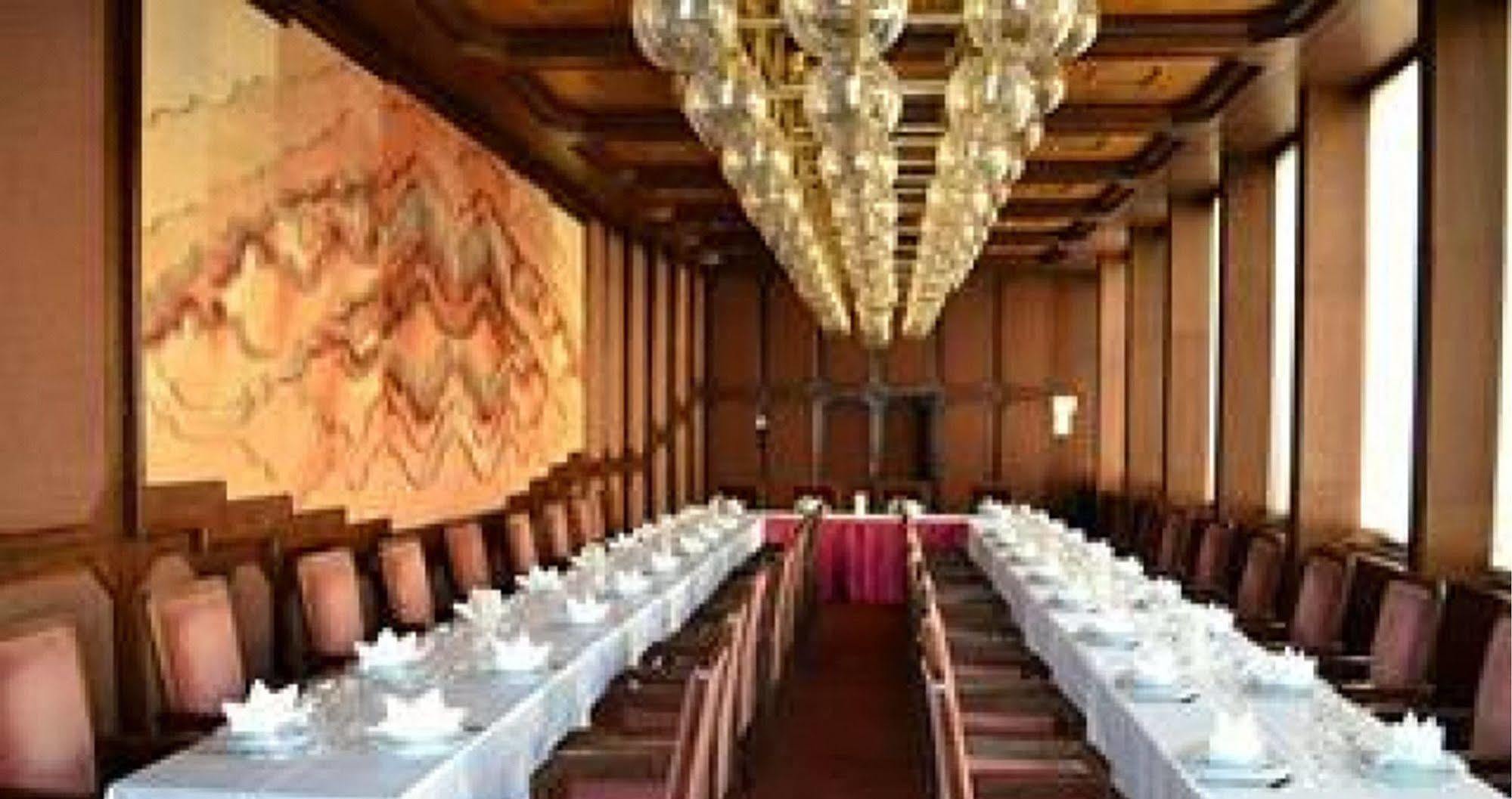 Hotel Konferencia Győr Eksteriør bilde